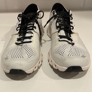 On Cloud Mens size 11